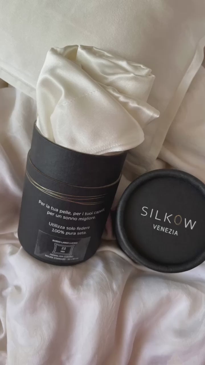 S22 pillowcase - Silk satin with narrow edges